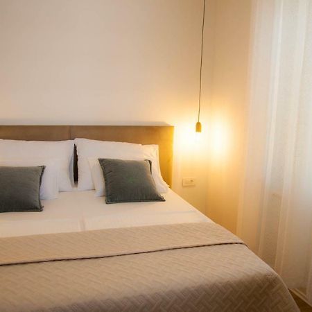 Soukki Town Centre Suites 1 Split Eksteriør billede