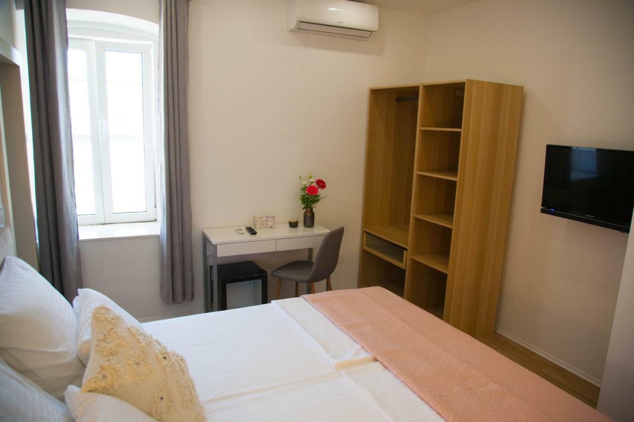 Soukki Town Centre Suites 1 Split Eksteriør billede