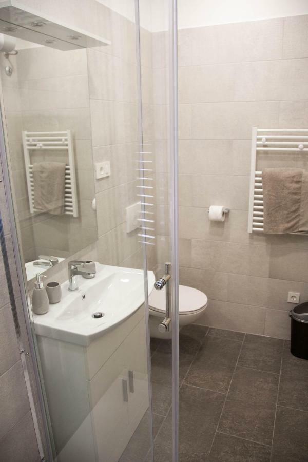 Soukki Town Centre Suites 1 Split Eksteriør billede