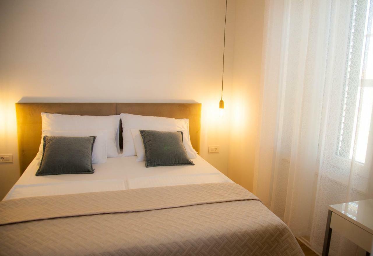 Soukki Town Centre Suites 1 Split Eksteriør billede