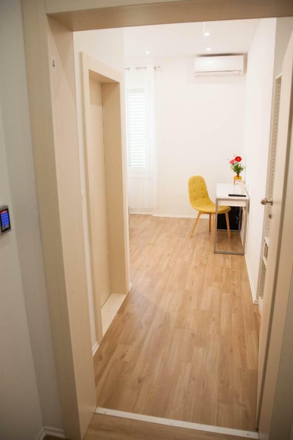 Soukki Town Centre Suites 1 Split Eksteriør billede